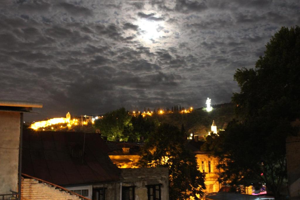 Shota's Apartment room 3